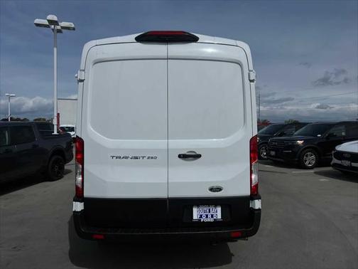 2023 Ford Transit-250