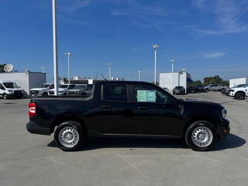 2022 Ford Maverick XL