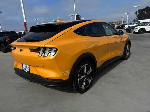 2022 Ford Mustang Mach-E Select
