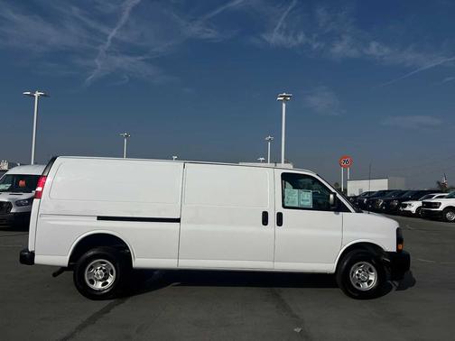 2022 Chevrolet Express 2500 Work Van