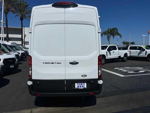 2026 Ford Transit-350