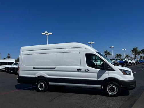 2026 Ford Transit-350