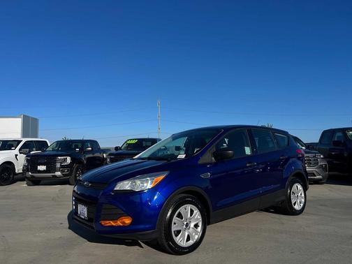 2016 Ford Escape S