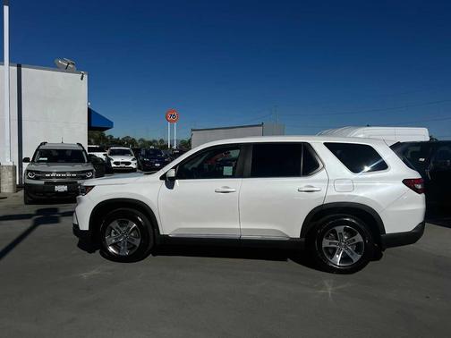 2023 Honda Pilot EX-L 7-Passenger