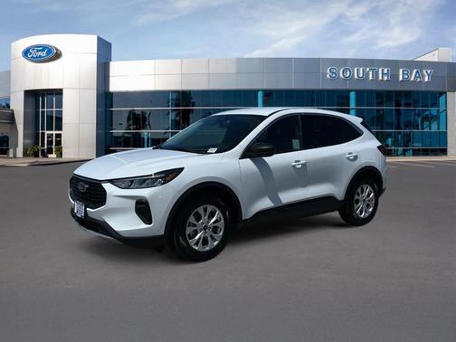 Oxford White 2023 Ford Escape Active