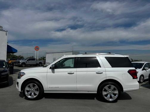 2023 Ford Expedition Platinum