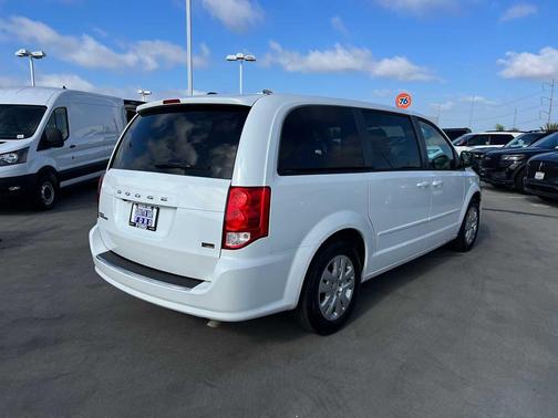 2017 Dodge Grand Caravan SE