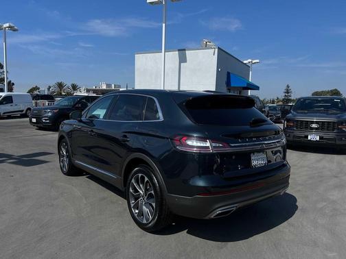 Flight Blue 2022 Lincoln Nautilus Reserve