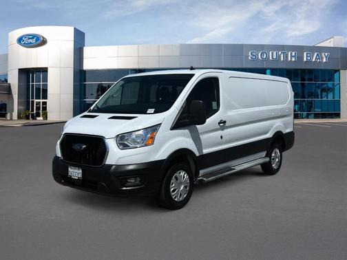 2022 Ford Transit-250 