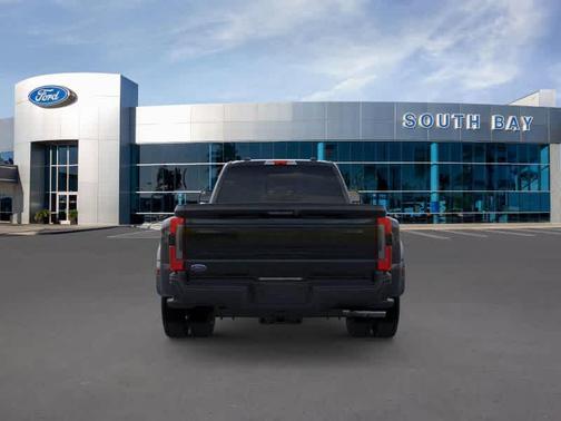 2026 Ford F-450 Platinum