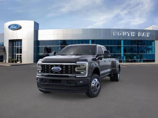 2026 Ford F-450 Platinum