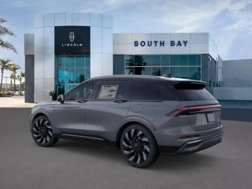 2025 Lincoln Nautilus Reserve