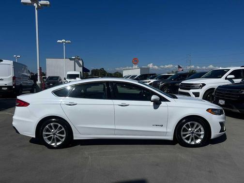 2019 Ford Fusion Hybrid SE