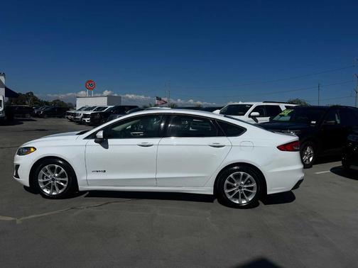 2019 Ford Fusion Hybrid SE