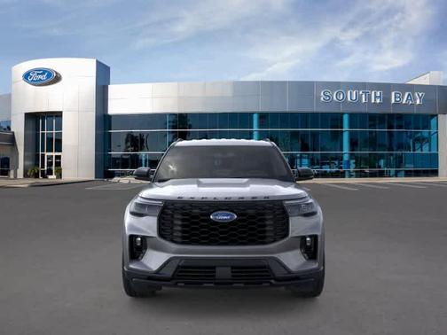 Carbonized Gray Metallic 2026 Ford Explorer ST-Line