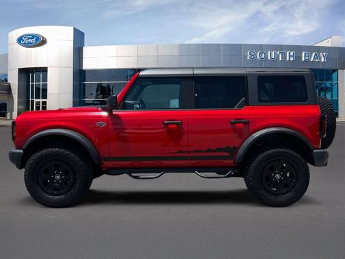 Race Red 2022 Ford Bronco Wildtrak