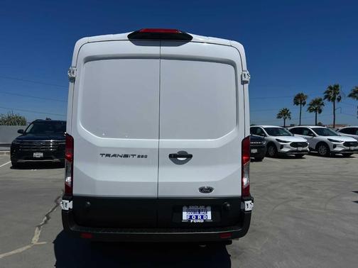 2024 Ford Transit-250 148 WB Medium Roof Cargo