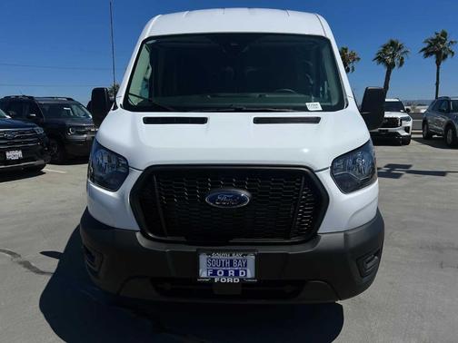 2024 Ford Transit-250 148 WB Medium Roof Cargo