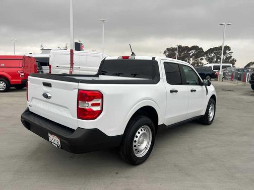 2024 Ford Maverick XL