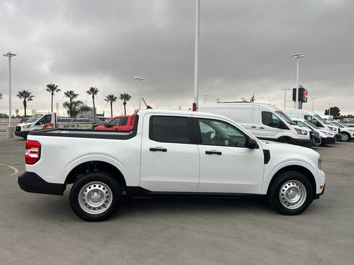 2024 Ford Maverick XL