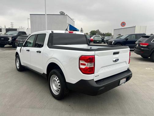 2024 Ford Maverick XL