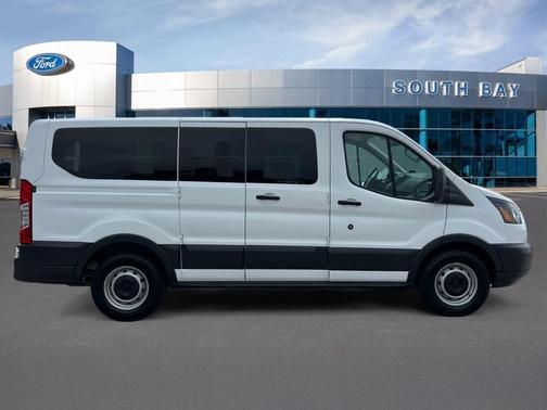 Oxford White 2018 Ford Transit-150 XL