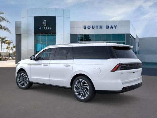 2026 Lincoln Navigator L Reserve