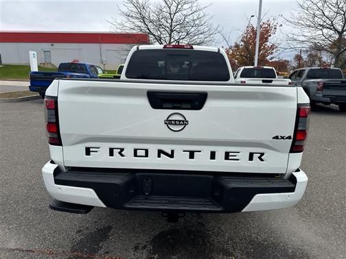 2026 Nissan Frontier SV