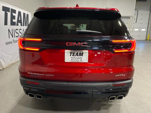 2024 GMC Acadia AT4