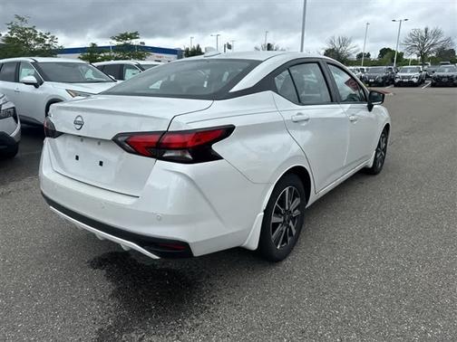 2025 Nissan Versa 1.6 SV