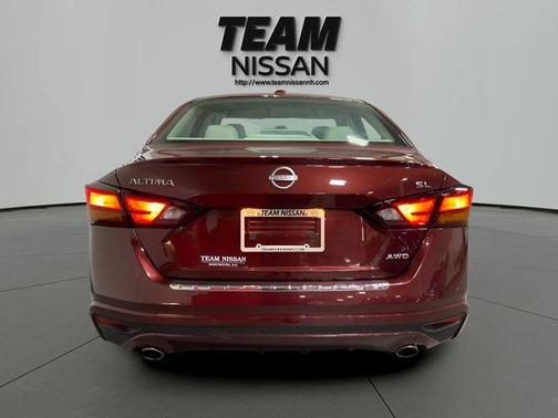 Garnet Pearl 2023 Nissan Altima 2.5 SL