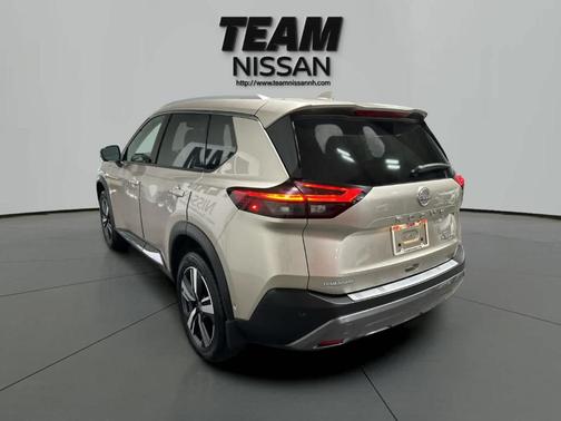 2022 Nissan Rogue SL