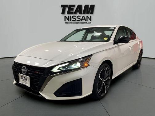 White 2025 Nissan Altima SR