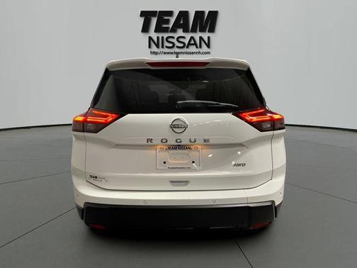 Glacier White 2024 Nissan Rogue S