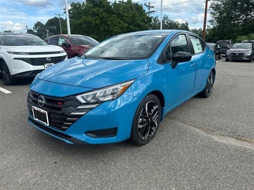 2025 Nissan Versa 1.6 SR