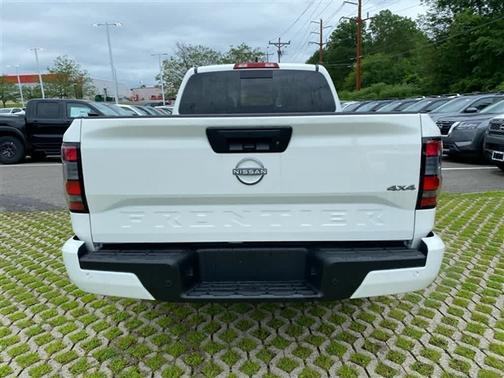 2025 Nissan Frontier SV