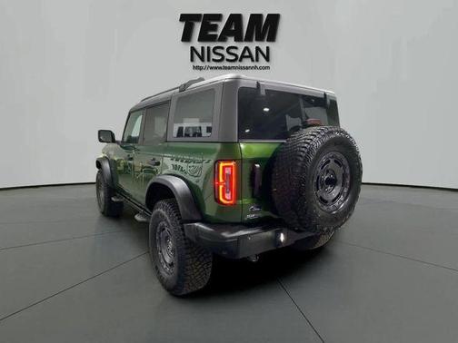 Eruption Green Metallic 2024 Ford Bronco Everglades