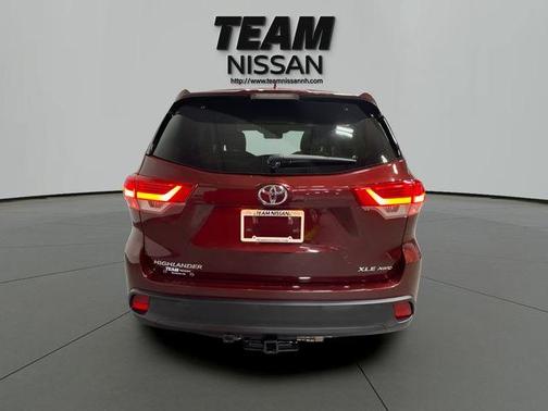 Ooh La La Rouge Mica 2018 Toyota Highlander XLE