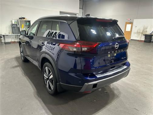 2025 Nissan Rogue SL