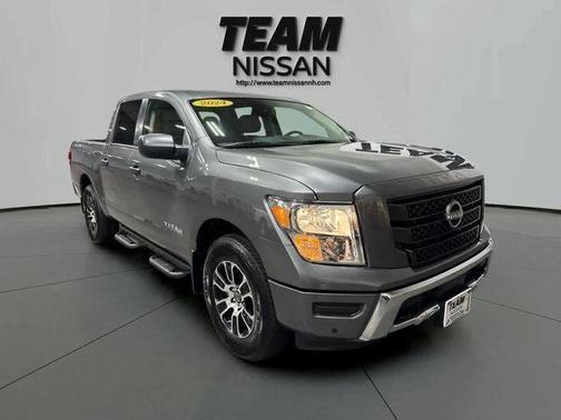 2024 Nissan Titan SV