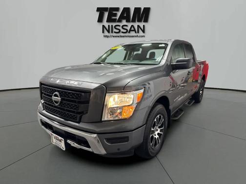 2024 Nissan Titan SV