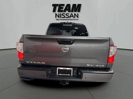 2024 Nissan Titan SV