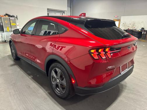 2021 Ford Mustang Mach-E Select