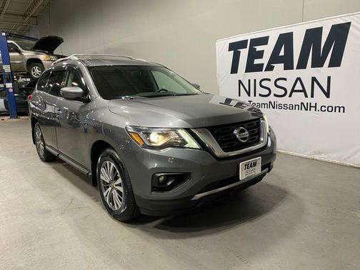 2018 Nissan Pathfinder SV