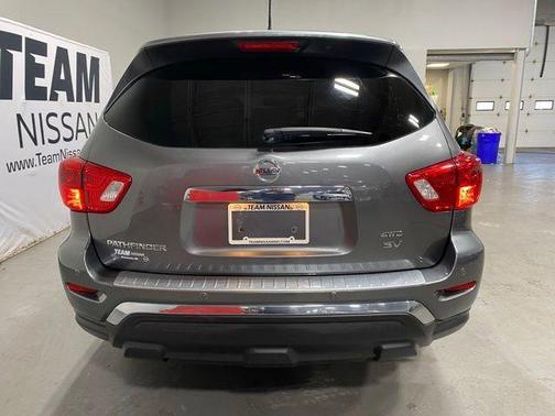 2018 Nissan Pathfinder SV