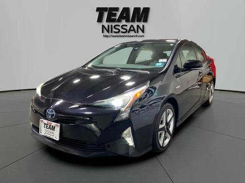 2018 Toyota Prius Three Touring