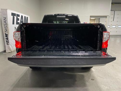 2018 Nissan Titan SV