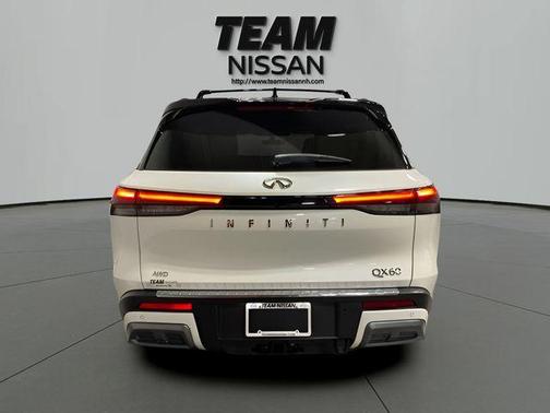 2 Tone Majestic White 2023 INFINITI QX60 AUTOGRAPH