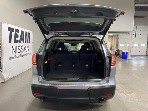 Ice Silver Metallic 2024 Subaru Ascent Limited