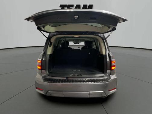 2022 Nissan Armada SL